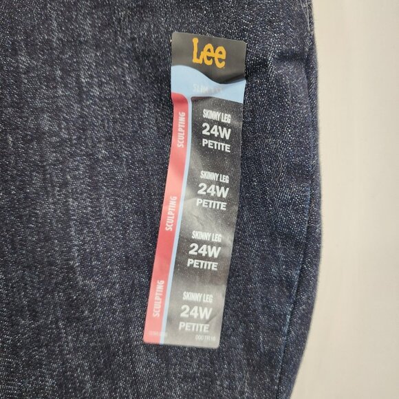 LEE Plus Women's Skinny Leg  Sculpting Jeans  Dark Wash 24 Petite NWT - Picture 4 of 11